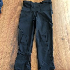 Lululemon mesh detail leggings sz 2